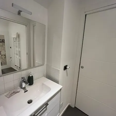 The Brick - Host By Traveller's Nest Appartement *