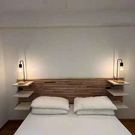 The Brick - Host By Traveller's Nest Appartement *